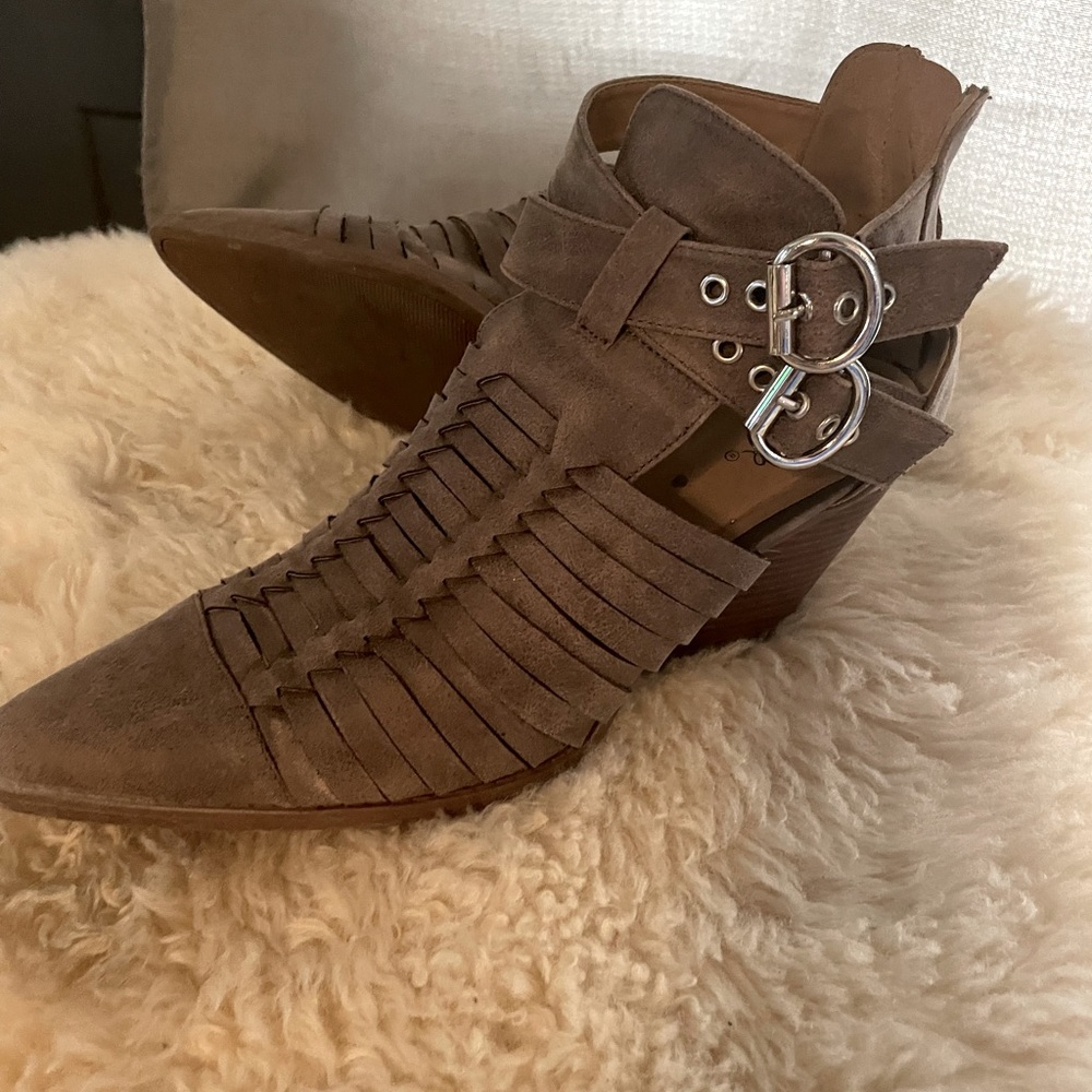 QUPID strappy open side western bootie